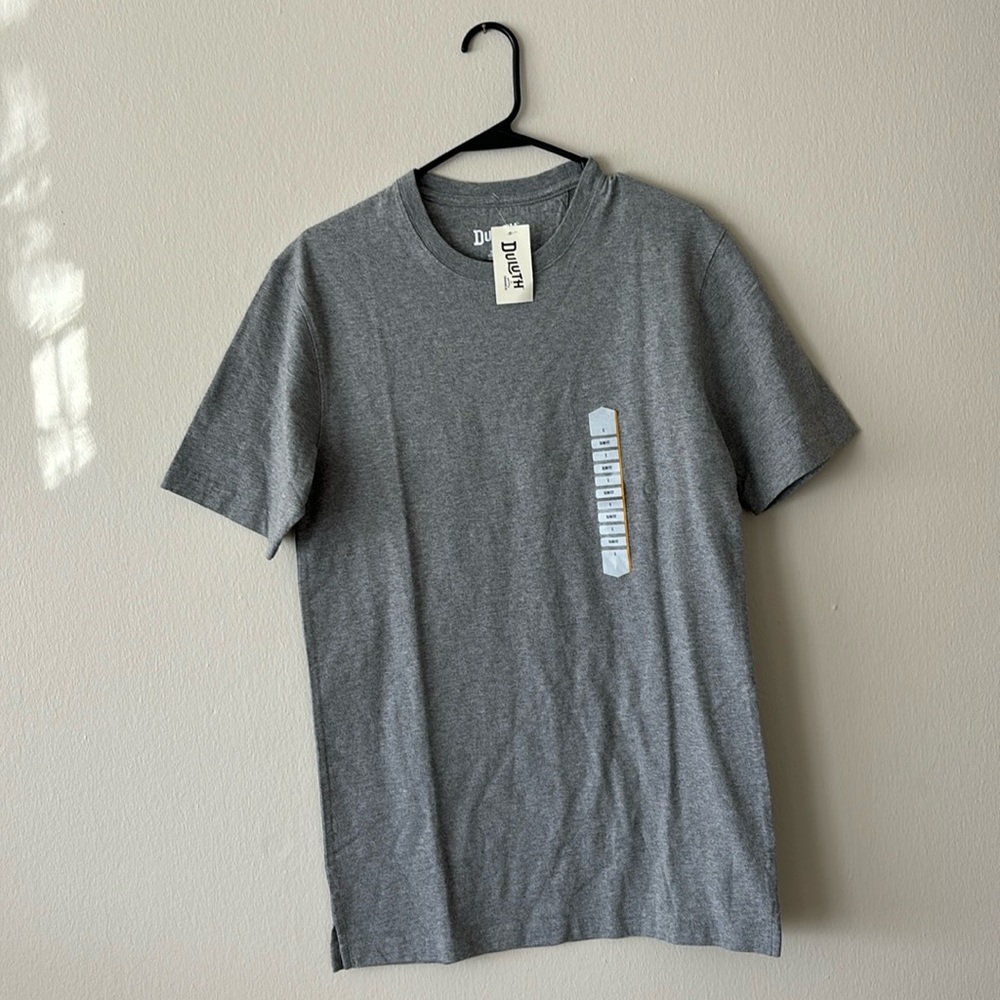Duluth Slim Fit Longtail Tshirt
